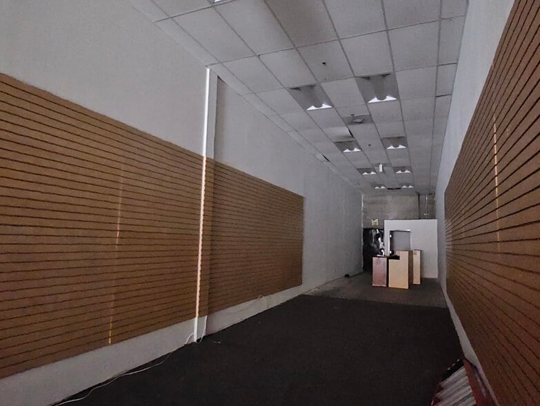 629-641 S Los Angeles St, Los Angeles, CA for lease - Building Photo - Image 3 of 7