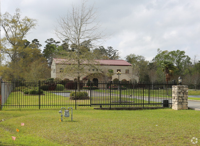 403 Corporate Woods Dr, Magnolia, TX for sale - Building Photo - Image 1 of 1