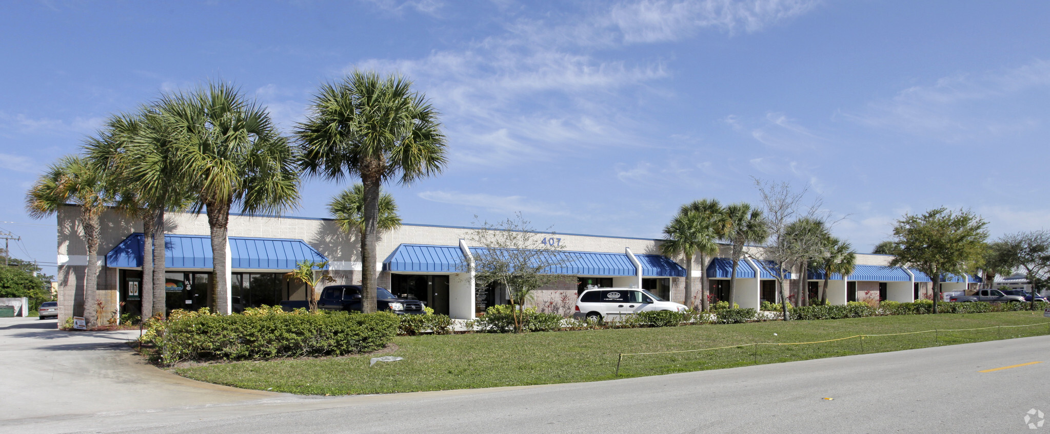 407 Commerce Way, Jupiter, FL for lease Building Photo- Image 1 of 4