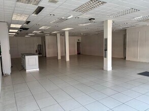 86-88 Front St, Arnold for lease Interior Photo- Image 2 of 3