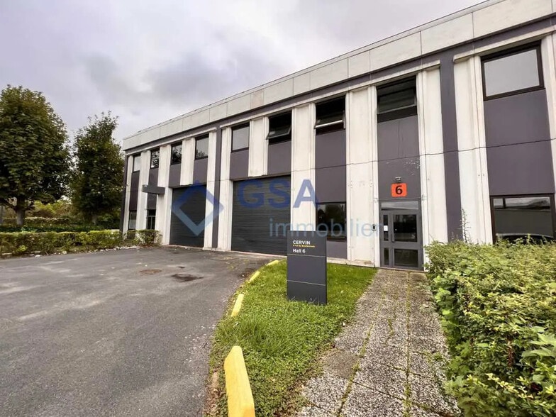 Flex in Lisses for lease - Building Photo - Image 1 of 7