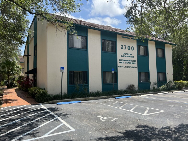 2700 Pga Blvd, Palm Beach Gardens, FL for lease - Building Photo - Image 1 of 6