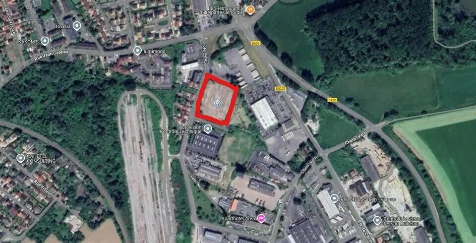 Flex in Persan for sale - Building Photo - Image 2 of 5