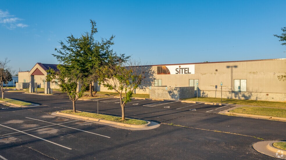 2701 Technology Pl, Norman, OK for sale - Building Photo - Image 1 of 1