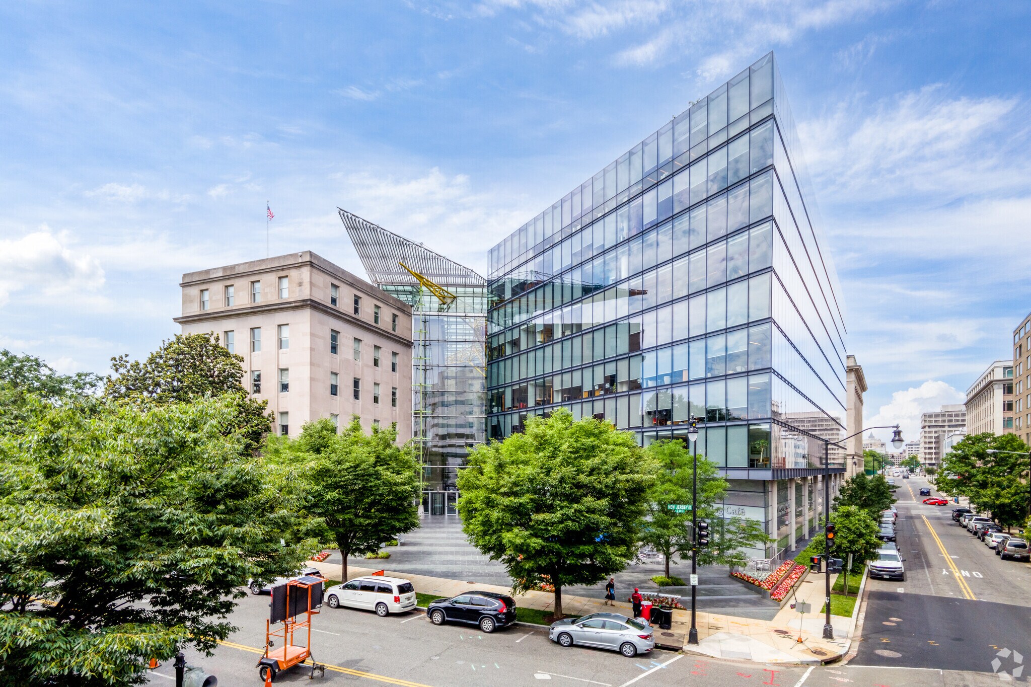 300 New Jersey Ave NW, Washington, DC for lease Building Photo- Image 1 of 33