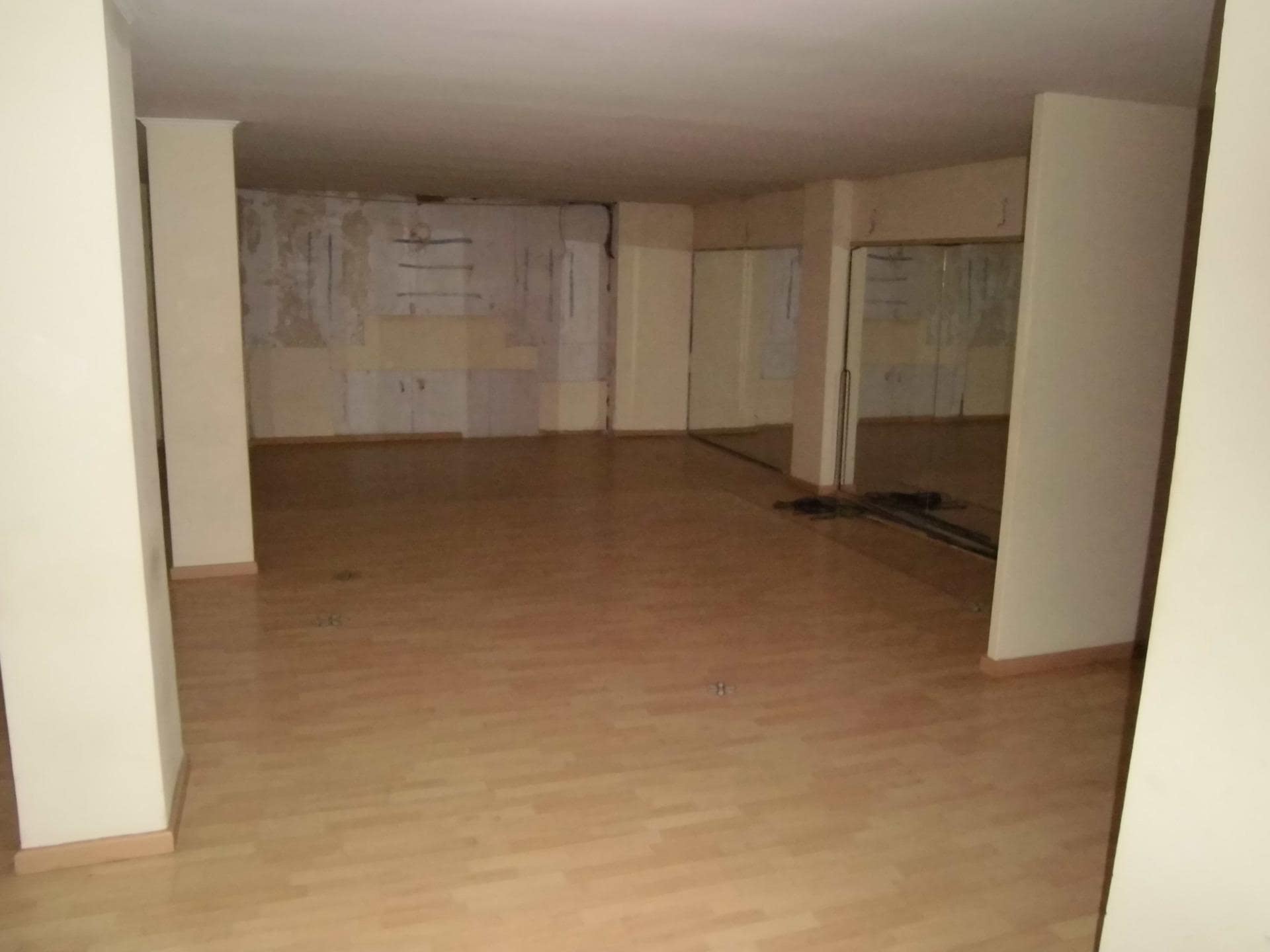 Rambla de Sant Sebastià, Santa Coloma de Gramenet, Barcelona for lease Interior Photo- Image 1 of 3