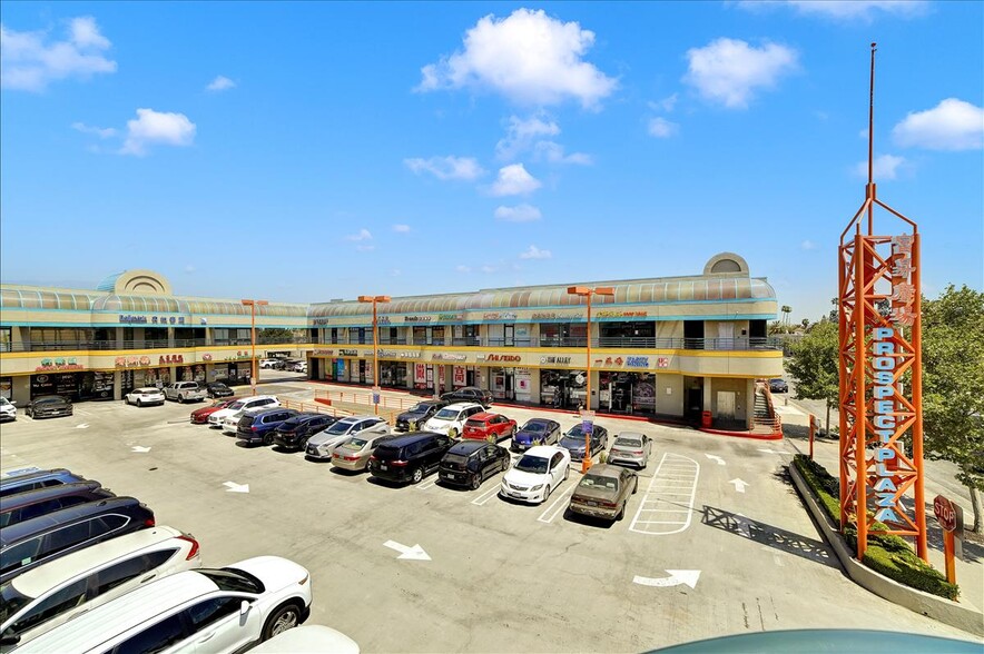 301 W Valley Blvd, San Gabriel, CA for lease - Building Photo - Image 2 of 18