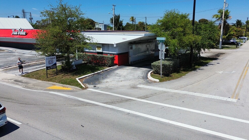 1601-1631 E. Sample Rd. portfolio of 2 properties for sale on LoopNet.com - Building Photo - Image 3 of 13