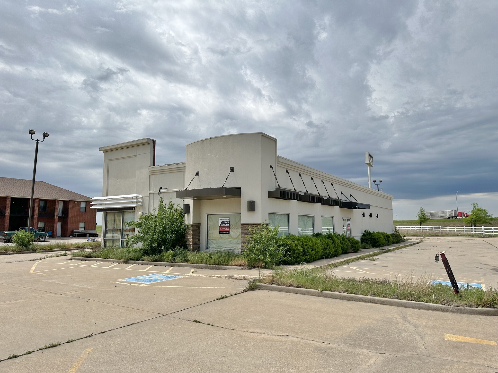 4505 W Doolin Ave, Blackwell, OK for lease Building Photo- Image 1 of 7