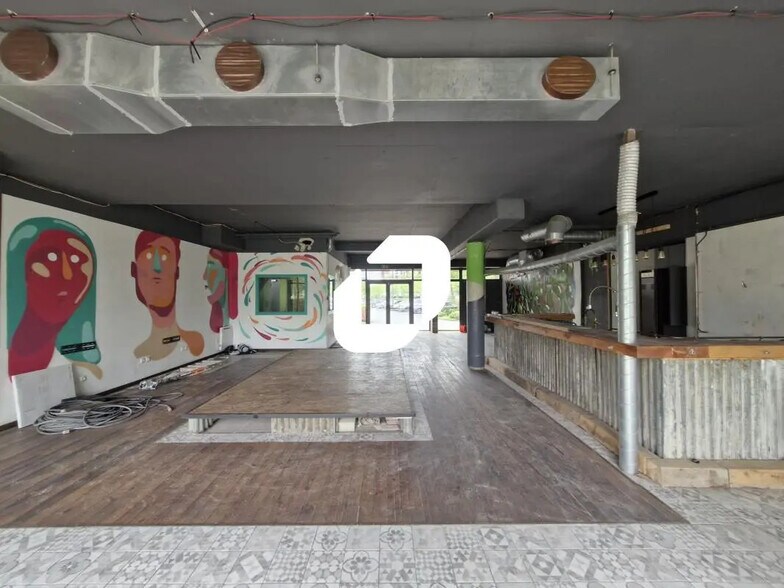 Office in Champs-sur-Marne for sale - Building Photo - Image 1 of 4