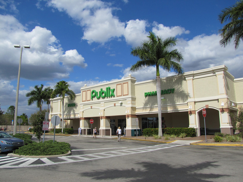 4085 Hancock Bridge Pkwy, North Fort Myers, FL for lease - Primary Photo - Image 1 of 8