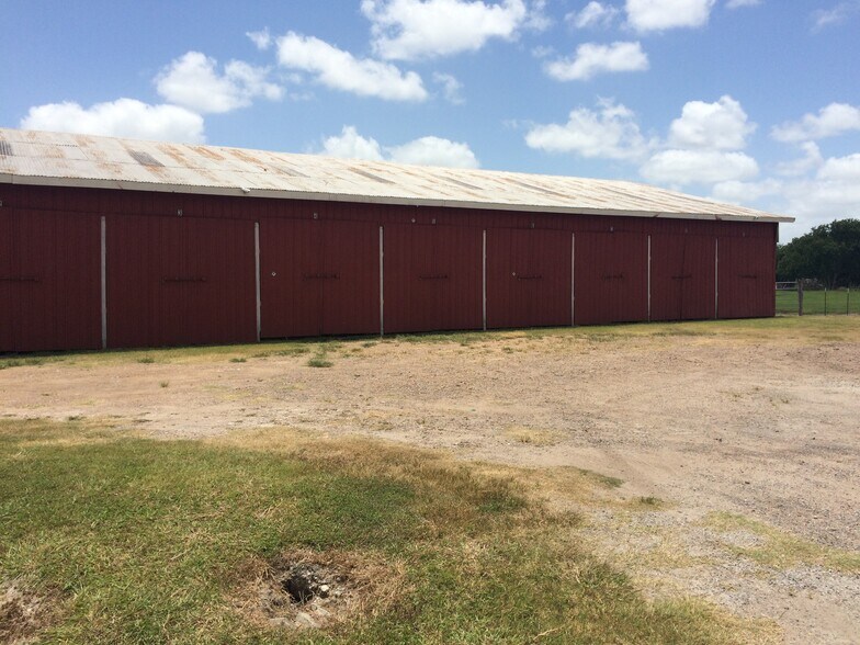 3701 E Juan Linn St, Victoria, TX for sale - Building Photo - Image 1 of 1