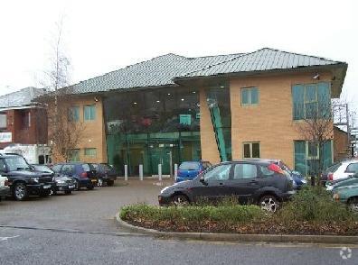 Quilters Way, Stoke Mandeville for lease - Primary Photo - Image 1 of 33