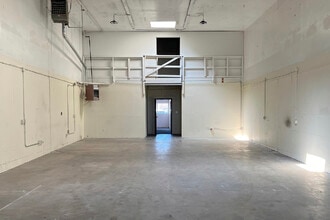 1150-1162 S Lipan St, Denver, CO for lease Interior Photo- Image 2 of 8