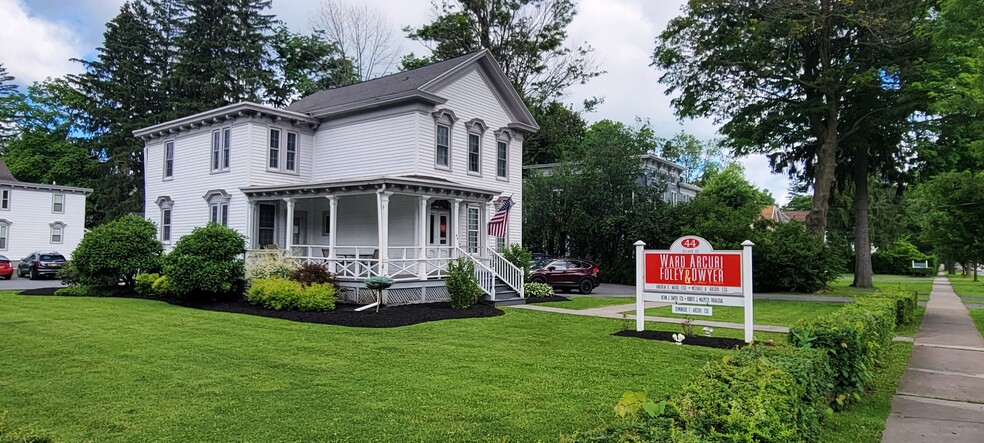 44 Oxford Rd, New Hartford, NY for sale - Primary Photo - Image 1 of 1