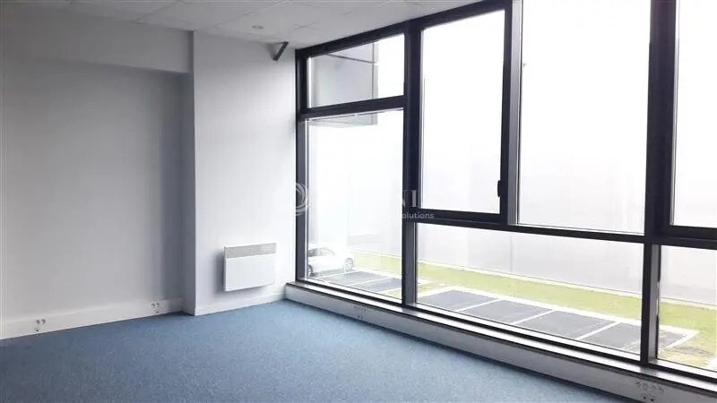 Industrial in Sainghin-en-Mélantois for lease - Interior Photo - Image 3 of 4