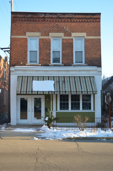 201 W Main St, Syracuse, IN for sale - Building Photo - Image 1 of 1