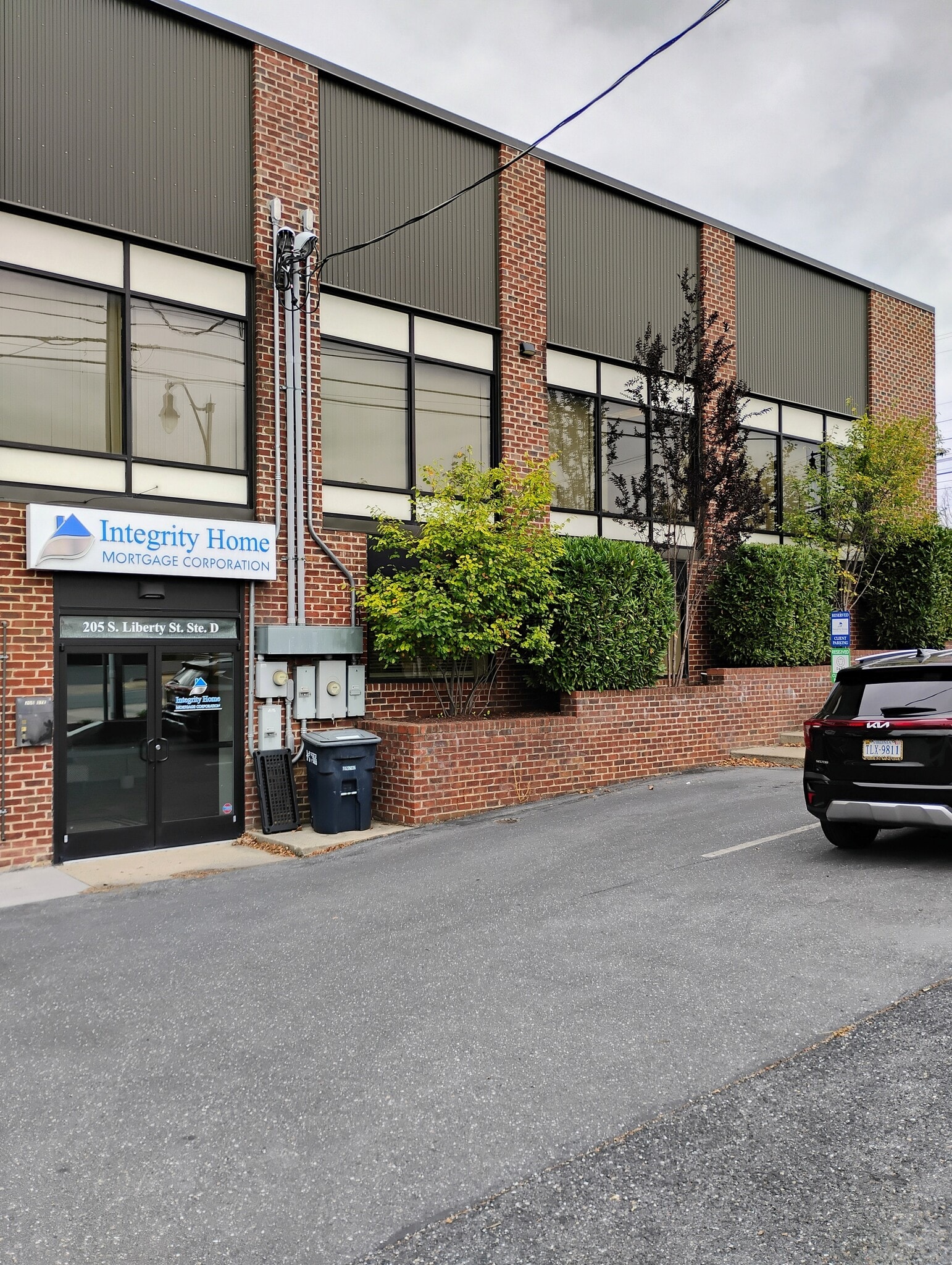 205 S Liberty St, Harrisonburg, VA for lease Building Photo- Image 1 of 21