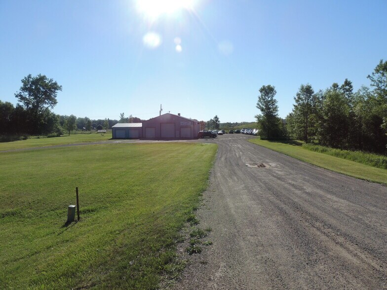 2118 W Frontier Rd, Abrams, WI for sale - Building Photo - Image 1 of 1