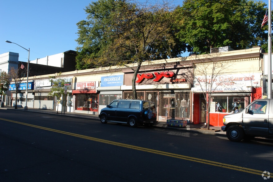 419-421 S Broadway, Yonkers, NY for lease - Building Photo - Image 1 of 5