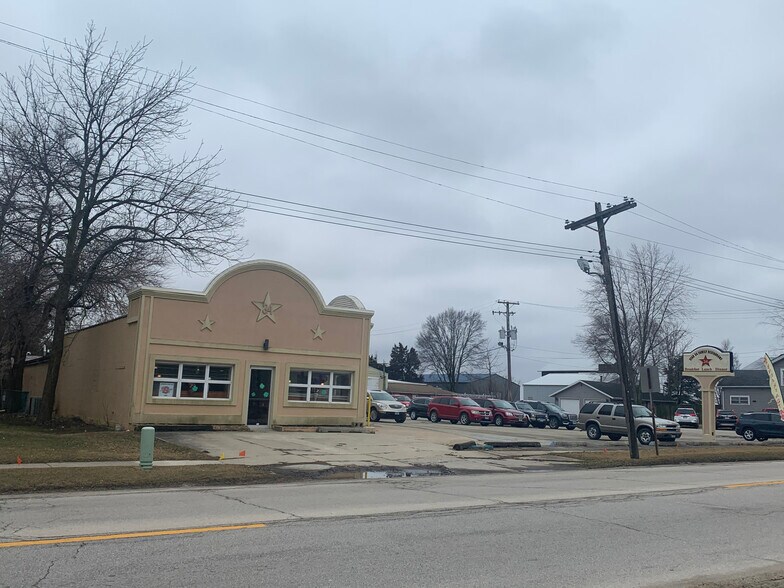 336 W Church St, Sandwich, IL for sale - Building Photo - Image 1 of 1