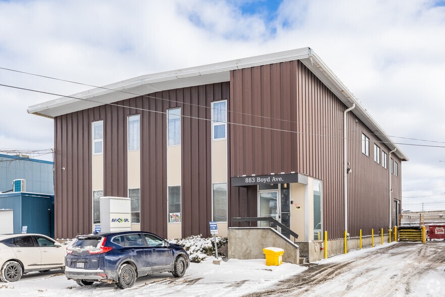 883 Boyd Ave, Ottawa, ON for sale - Primary Photo - Image 1 of 1