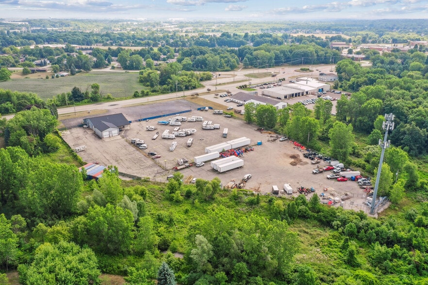 4500 Remembrance Rd NW, Grand Rapids, MI for lease - Building Photo - Image 2 of 12