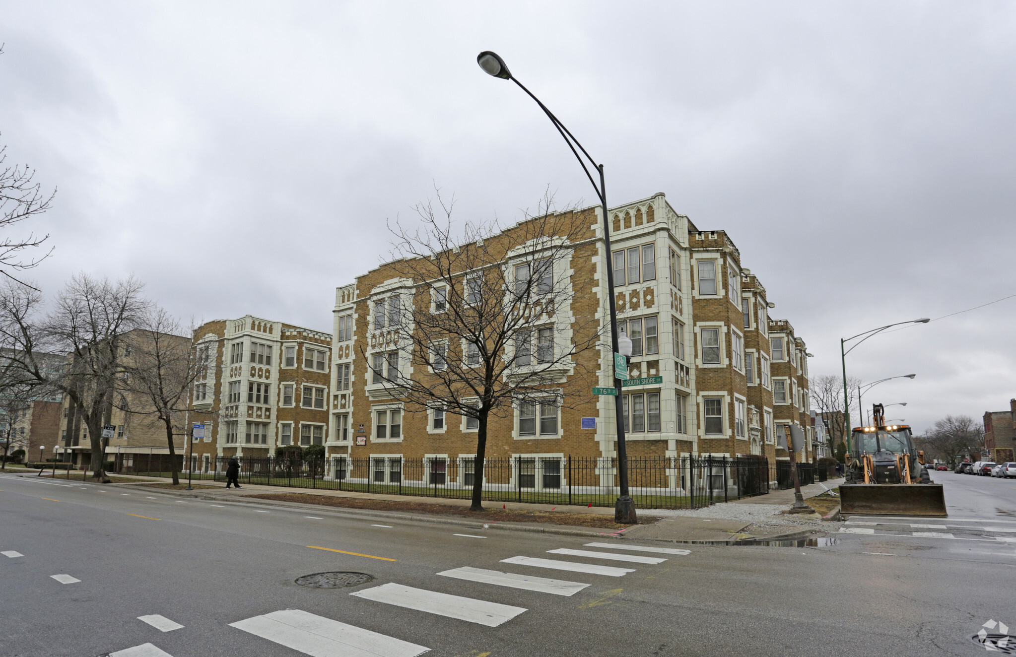 7600-14 S South Shore Dr, Chicago, IL for sale Primary Photo- Image 1 of 1