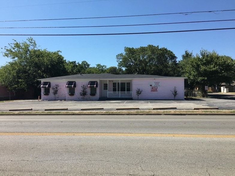 7272 Glenview Dr, North Richland Hills, TX for sale - Building Photo - Image 2 of 5