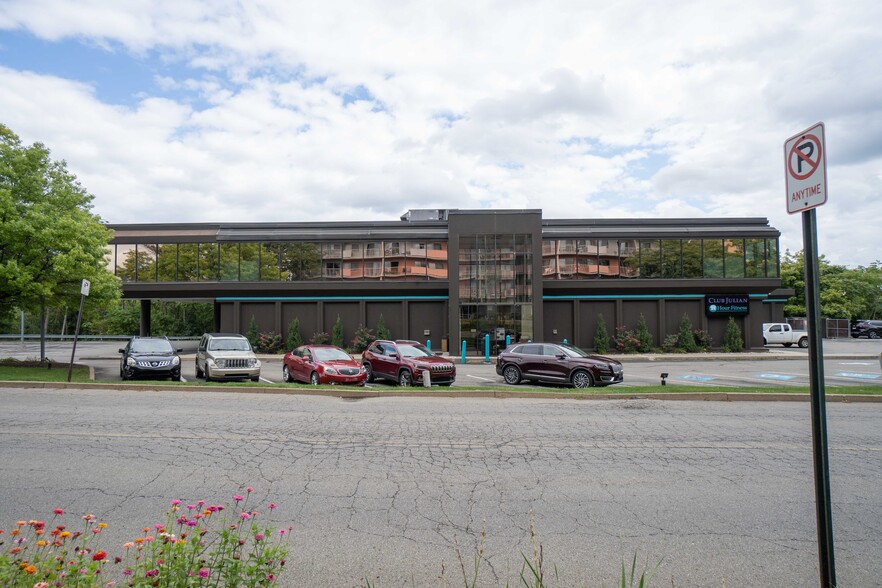 101 Corbett Ct, Pittsburgh, PA for lease - Building Photo - Image 3 of 10