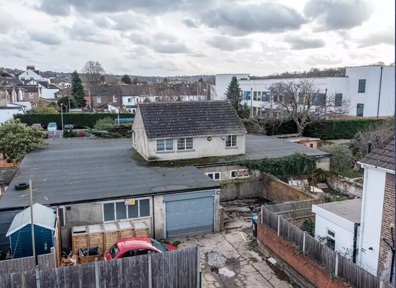37 Junction Rd, South Croydon for sale - Primary Photo - Image 1 of 1