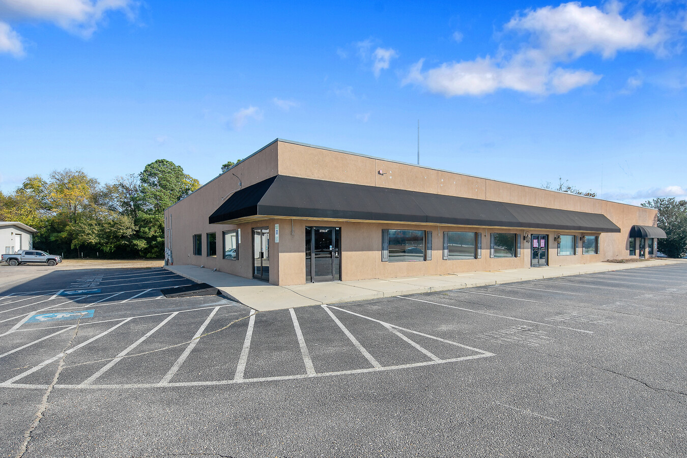 3756 Sycamore Dairy Rd, Fayetteville, NC 28303 - Flex for Lease | LoopNet