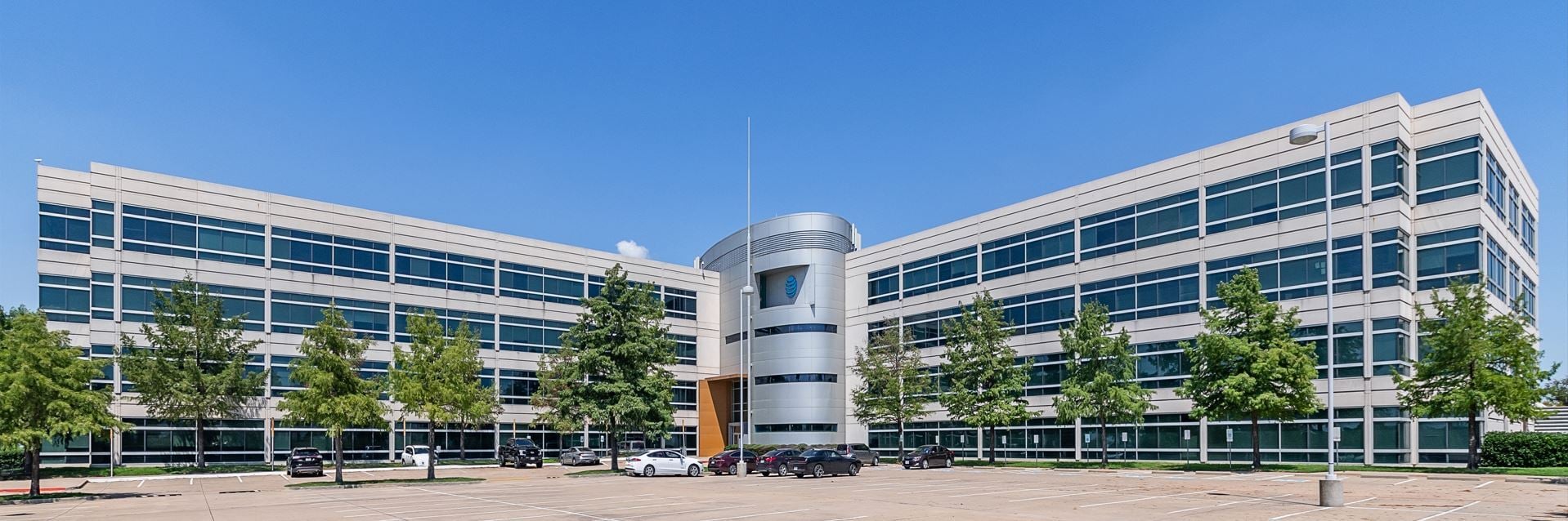 4331 Communications Dr, Dallas, TX for sale Primary Photo- Image 1 of 1