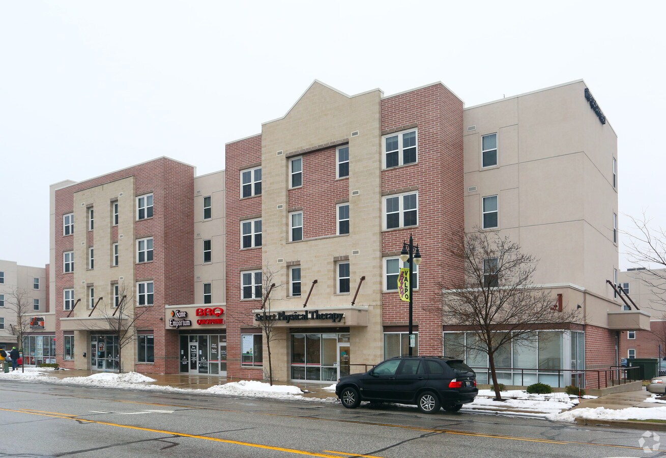 13001330 Lincolnway, Valparaiso, IN 46383