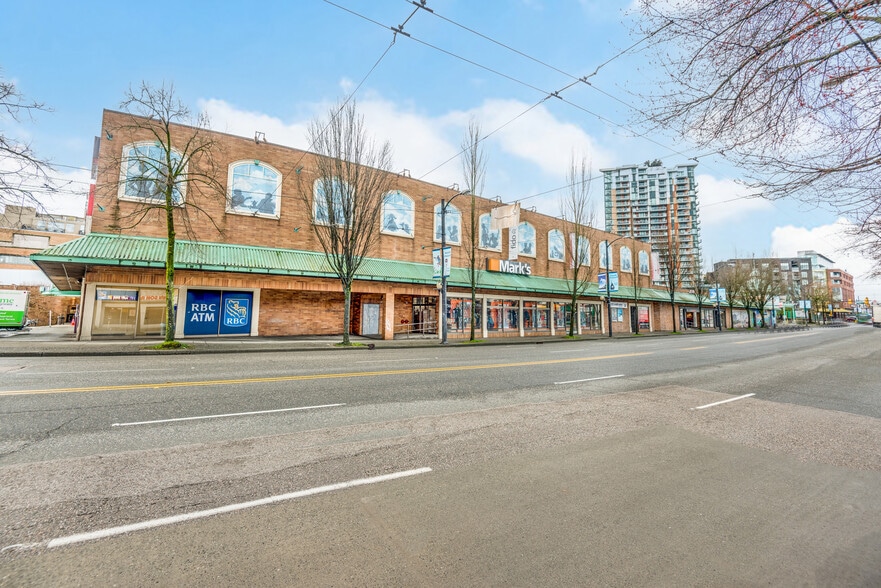370 E Broadway, Vancouver, BC for lease - Building Photo - Image 3 of 7