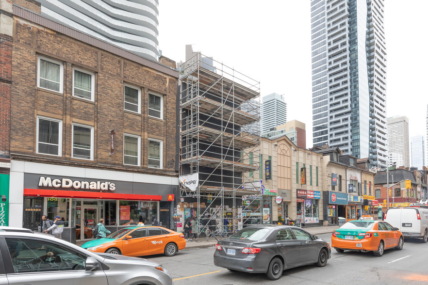 556 Yonge St, Toronto, ON for lease - Construction Photo - Image 3 of 4