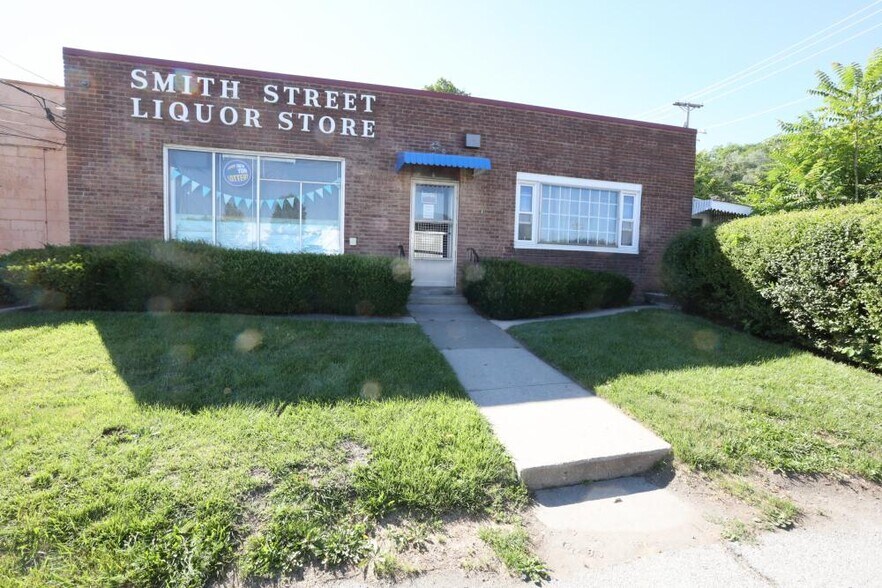 134 Smith St, Poughkeepsie, NY for sale - Building Photo - Image 1 of 1