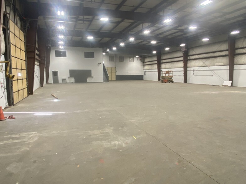 45 Bodwell St, Avon, MA for lease - Interior Photo - Image 3 of 6