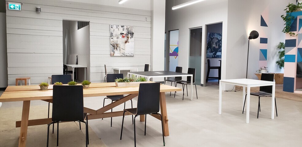 535 Thurlow St, Vancouver, BC for lease - Interior Photo - Image 3 of 19