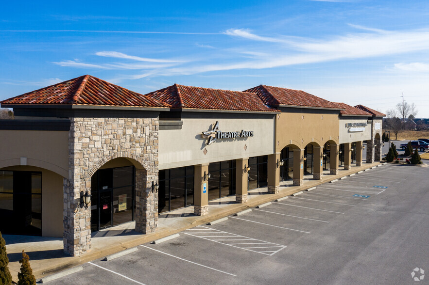 1375 N Aspen Ave, Broken Arrow, OK for lease - Building Photo - Image 3 of 4