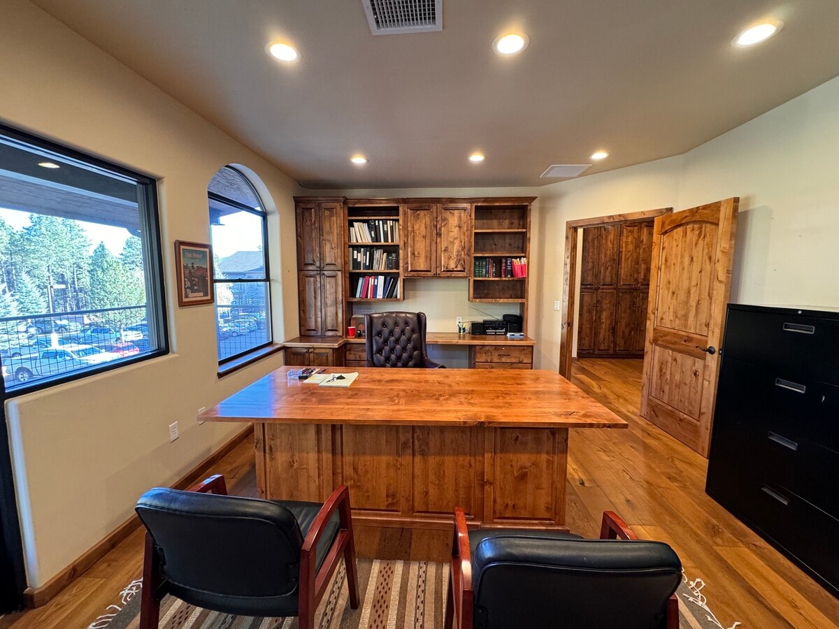 1600 W University Ave, Flagstaff, AZ 86001 - Unit 208 - - Interior Photo - Image 1 of 10