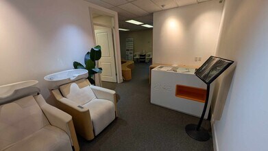 5701 Granville St, Vancouver, BC for lease Building Photo- Image 2 of 15