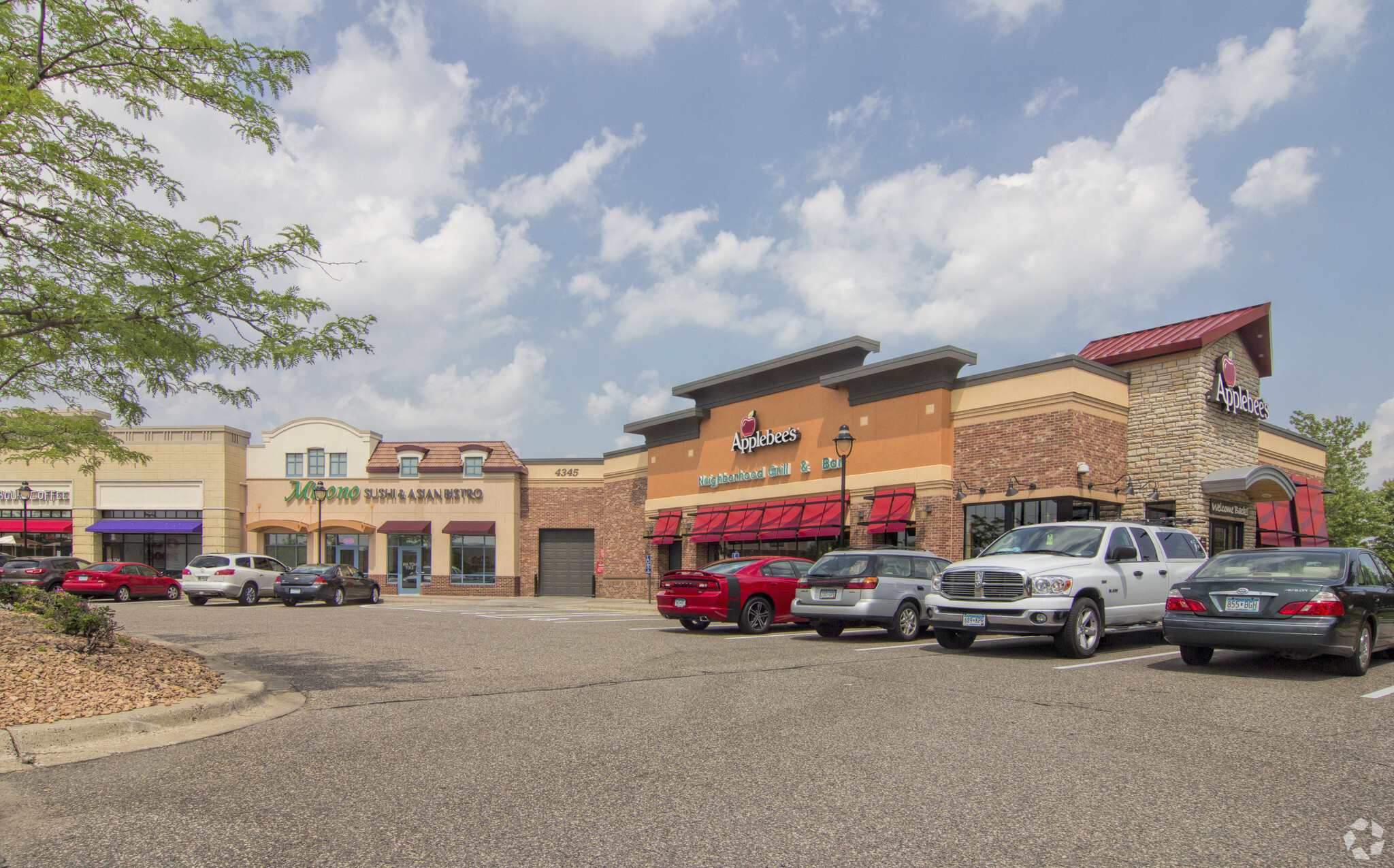 4255 Pheasant Ridge Dr NE, Blaine, MN for lease Building Photo- Image 1 of 6