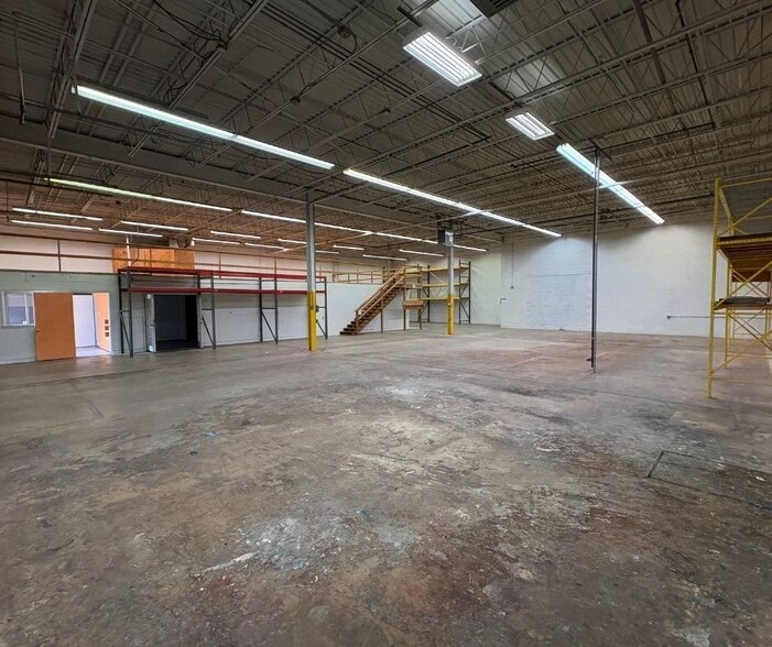 3907-3937 Wheeler Ave, Alexandria, VA for lease - Interior Photo - Image 2 of 7