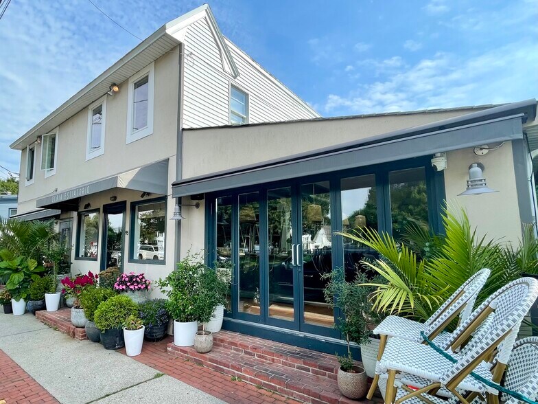 95 School St, Bridgehampton, NY for sale - Primary Photo - Image 1 of 1