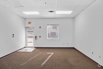534 Mercantile Pl, Port Saint Lucie, FL for lease Interior Photo- Image 2 of 3