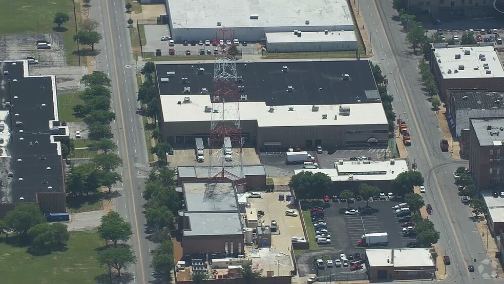 800 N 17th St, Saint Louis, MO for sale - Aerial Video - Image 2 of 9