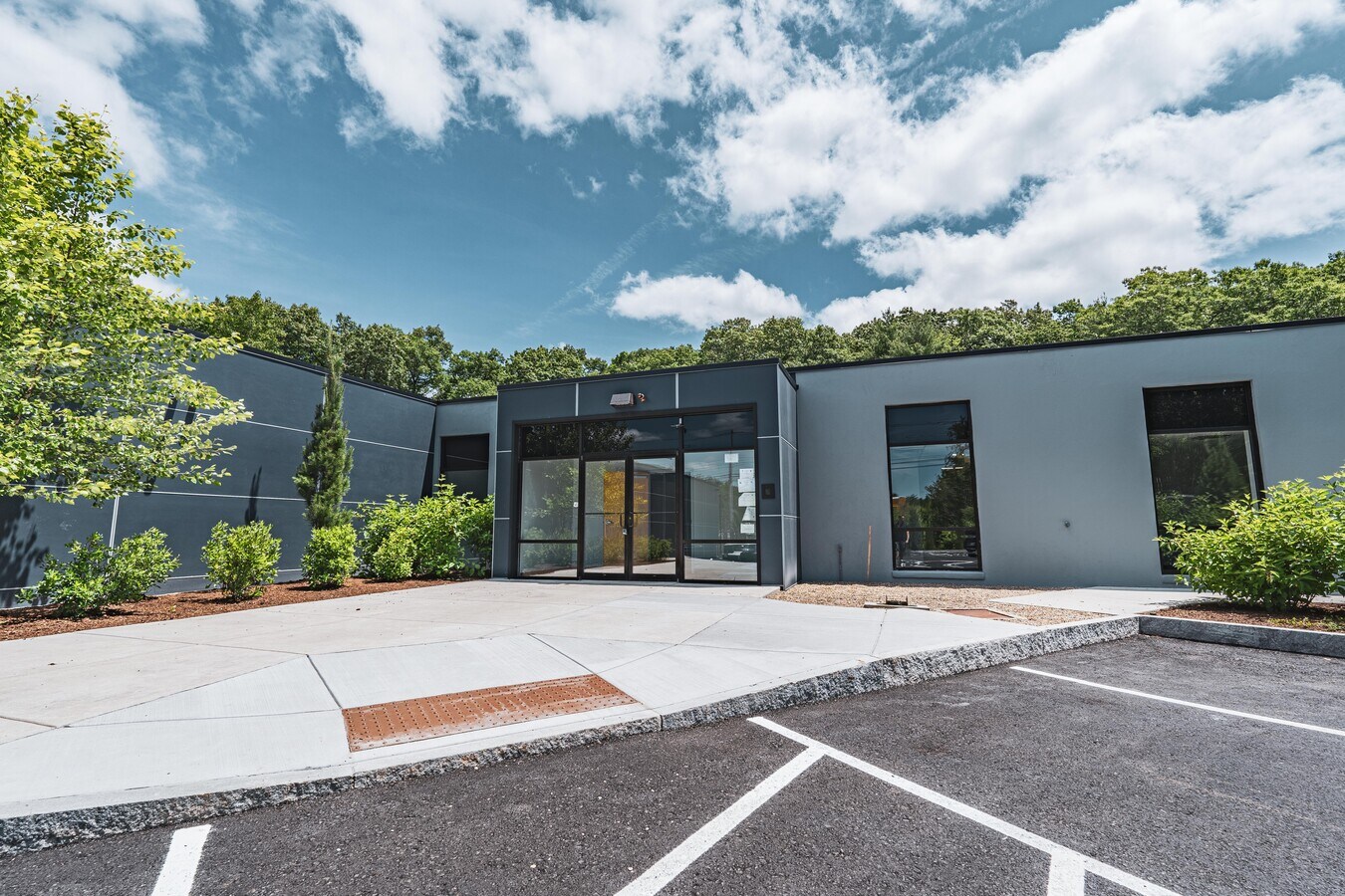 1429 Osgood St, North Andover, MA 01845