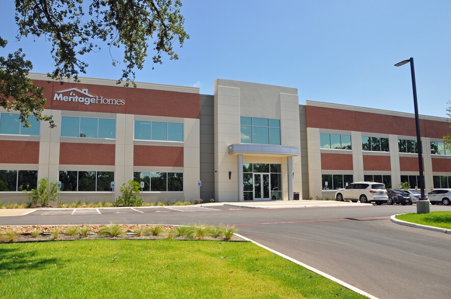 2806 W Bitters Rd, San Antonio, TX for lease - Building Photo - Image 1 of 19