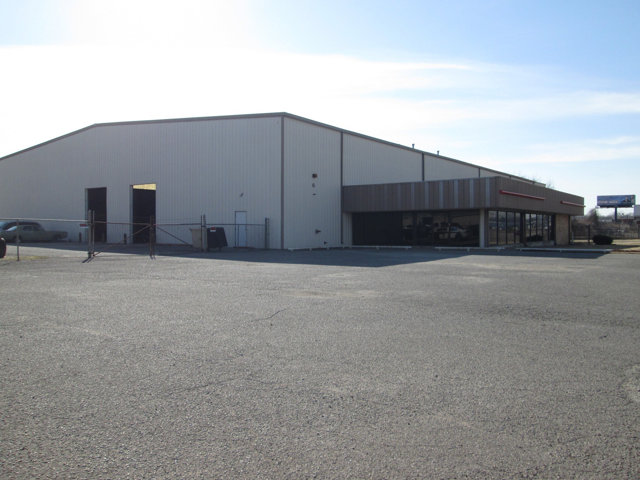 299-299 1/2 E Shawnee Rd, Muskogee, OK for sale Building Photo- Image 1 of 1